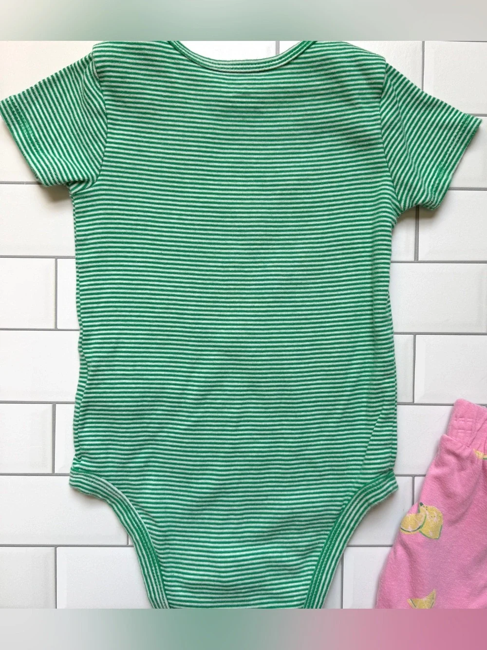 12-18M🍋 GAP Lemon Pink Ruffle Shorts & Coordinating Green White Stripe Bodysuit
